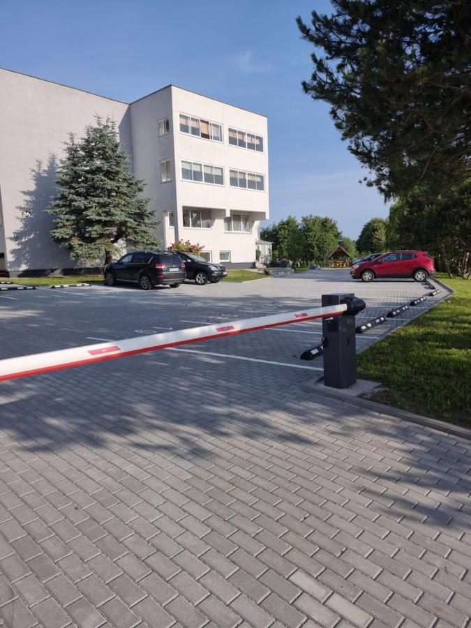 Pas Roma Hotel Sventoji Bagian luar foto